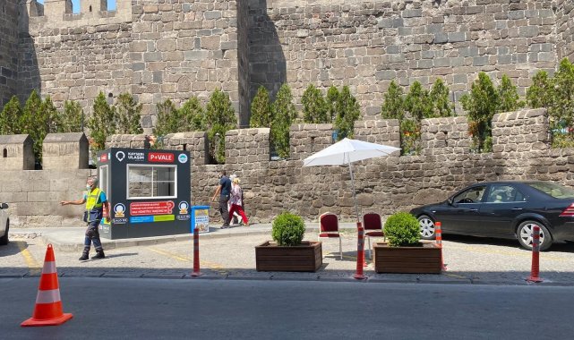 Kaleönü Otoparkında &#039;park et-vale&#039; uygulaması başladı