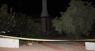 Kan davalısını cami çıkışı pusu kurarak öldürdü