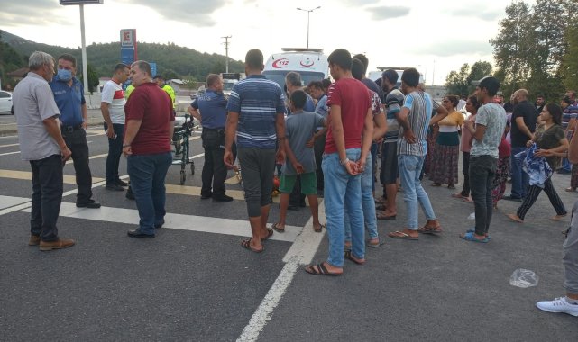 Karşıdan karşıya geçmeye çalışan çocuk otomobilin altında kaldı