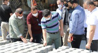 Kaymakam Tunç, beton parke ve boru üretim tesisinde incelemelerde bulundu
