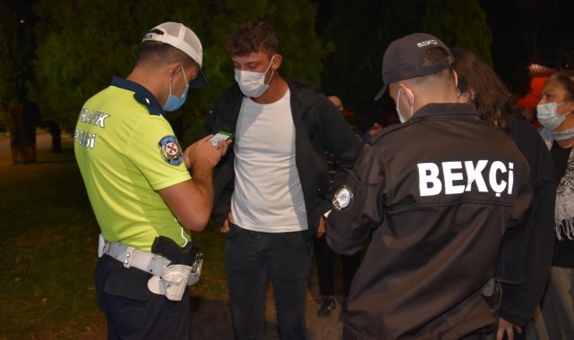 Konser için gelenlere HES ve aşı sorgulaması