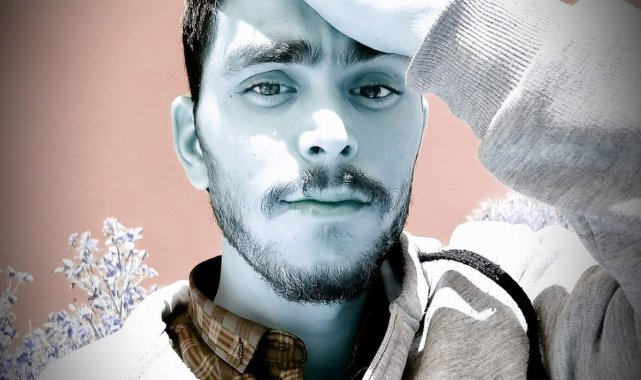 Kontrolden çıkıp devrilen motosiklet sürücüsü öldü