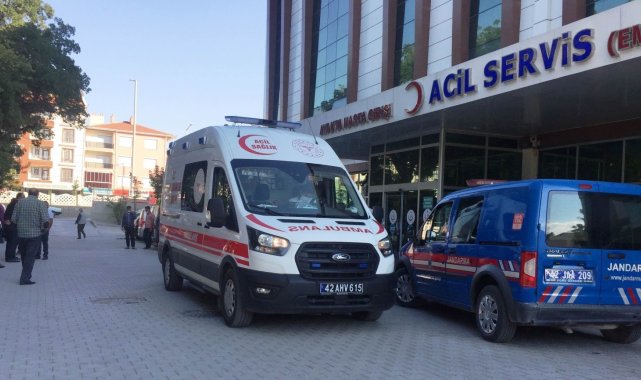 Konya&#039;da iki otomobil çarpıştı: 4 yaralı