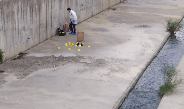 Küçükçekmece&#039;de 5 gündür kayıp gencin eşyaları derede bulundu