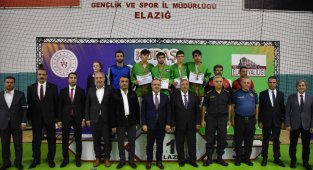 Kuraş Türkiye Şampiyonası Elazığ'da başladı