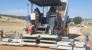 Kütahya İl Özel İdaresi'nin yol onarım çalışmaları