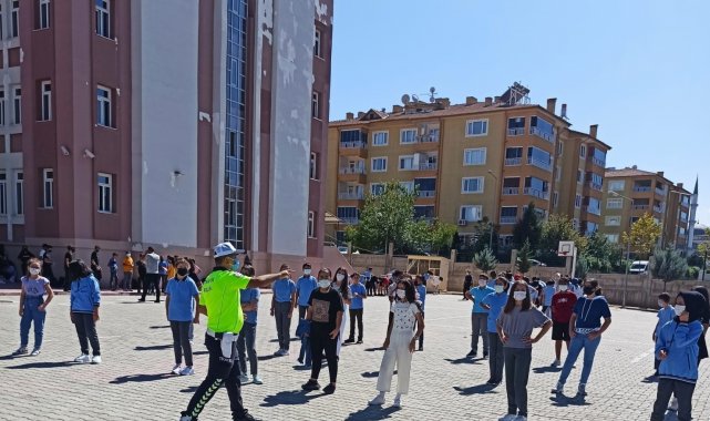 Malatya&#039;da öğrencilere trafik eğitimi verildi