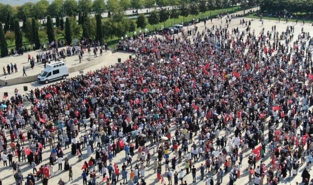 Maltepe&#039;de mesafesiz aşı karşıtı mitinge beklenen kalabalığı toplayamadılar