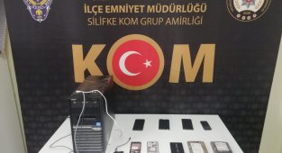 Mersin'de kaçak cep telefonu ele geçirildi