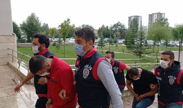 Meşhur köftecilere giren hırsızlar polisten kaçamadı