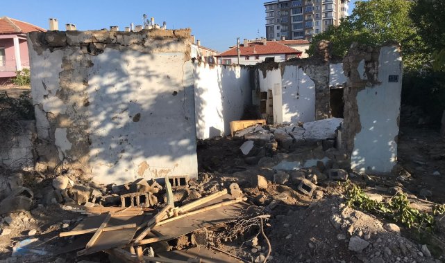 Metruk binada göçük: 1 yaralı