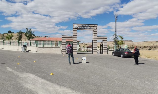 Mezarlık önünde silahlı kavga: 1 yaralı