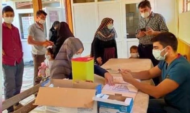 Mobil aşı ekipleri aralıksız çalışıyor