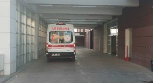 Motosiklet şarampole yuvarlandı: 2 yaralı