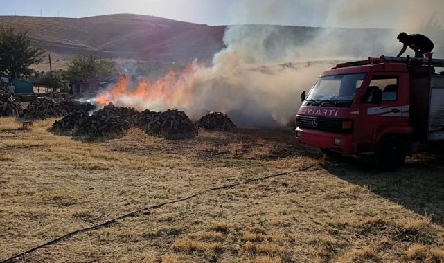 Odun ambarında çıkan yangın söndürüldü