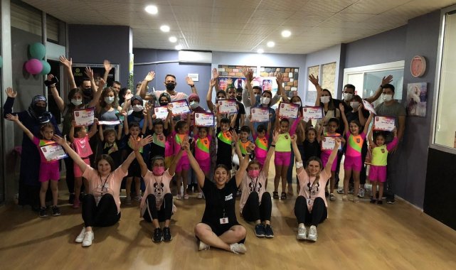 Öğrenciler sertifika töreninde buluştu