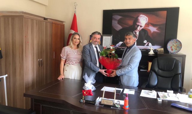 Okulların talepleri için dolaşıyorlar