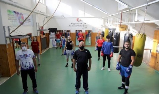 Ordulu boksörlerden yoğun tempo