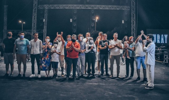 Orman yangınlarına müdahale eden itfaiyeciler Buray konserinde buluştu