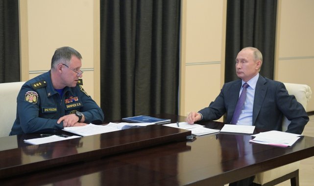 Rusya Acil Durumlar Bakanı Zinichev tatbikat sırasında hayatını kaybetti