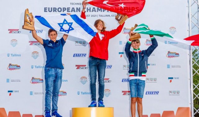 Rüzgar sörfünde Urla&#039;ya Avrupa şampiyonluğu