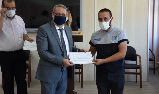 Salihli&#039;de kursiyerlere sertifikaları verildi