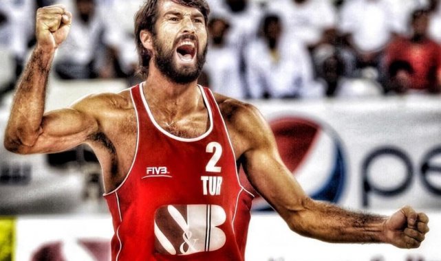 Şampiyon voleybolcu Karacabey Belediyespor&#039;da