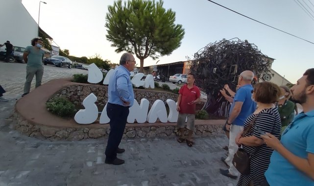 Sanayi esnafı gelmeyince, heykel açılışı yapılamadı