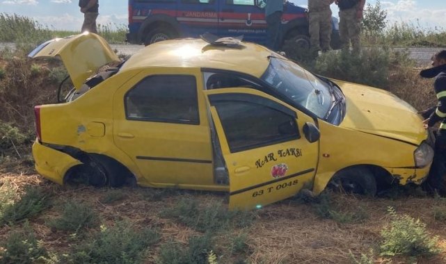 Şanlıurfa&#039;da ticari araç devrildi: 2 yaralı