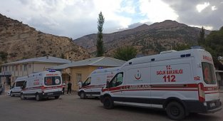 Sason'da 30'dan fazla öğrenci gıda zehirlenmesi şüphesiyle hastaneye kaldırıldı