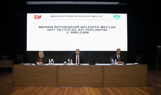 Seçer: &quot;Borçlanma konusunda ket vurmayın&quot;