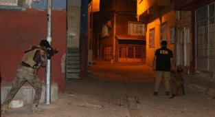 Siirt'te metruk binalar denetlendi