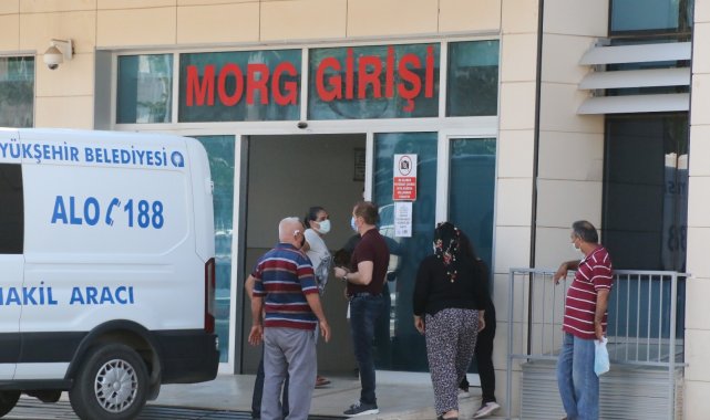 Silah sesi üzerine odaya koşan aile, genç anneyi kanlar içerisinde buldu