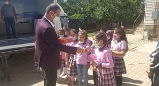 Tatvan'da eğitim-öğretim yılı törenle başladı