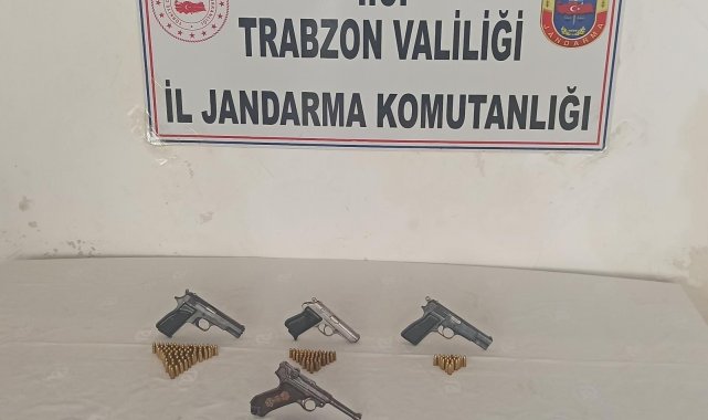 Trabzon&#039;da jandarmadan 29 adrese eş zamanlı silah operasyonu