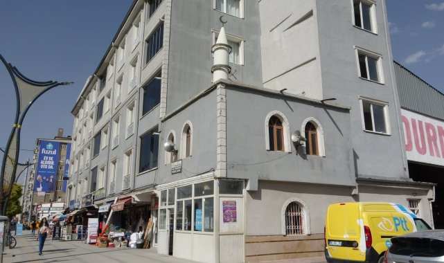 Türkiye&#039;de benzeri olmayan cami, vatandaşların ilgisini çekiyor