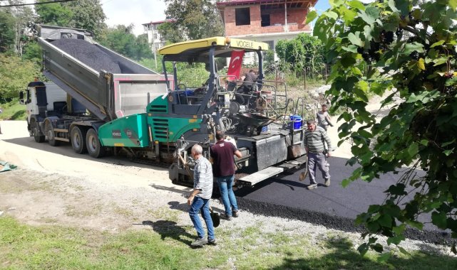 Ulubey&#039;de asfalt çalışmaları hız kazandı