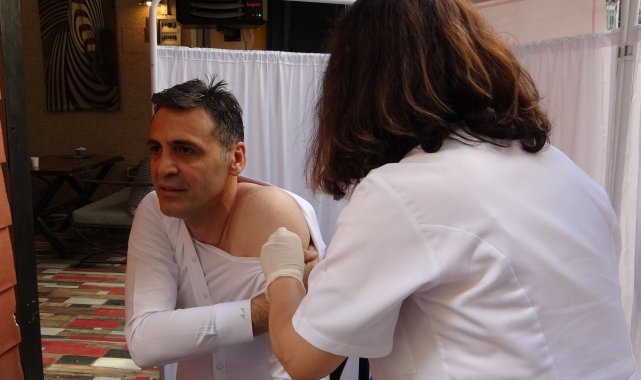 Van Emniyet Müdürü Atanur Aydın&#039;dan aşı çağrısı