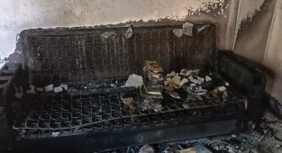 Yangında bir ev kullanılamaz hale geldi