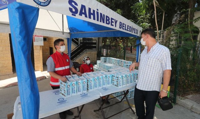 Yeni atanan öğretmenlere hediye sürprizi