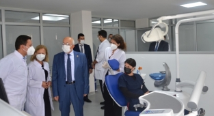 ÇOMÜ Ağız ve Diş Sağlığı Uygulama ve Araştırma Merkezi hizmet vermeye başladı