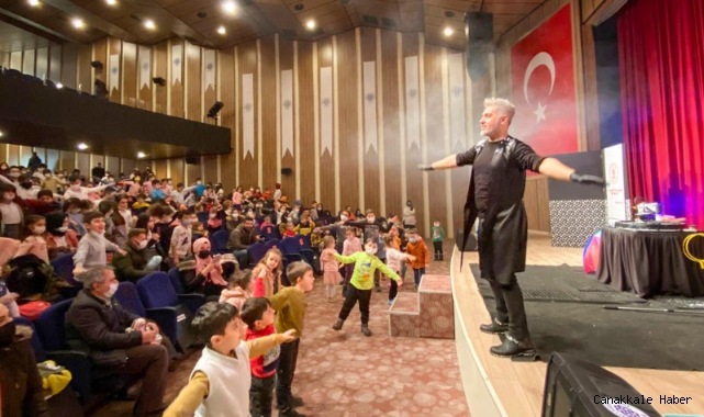 Çocukları eğlendiren festival