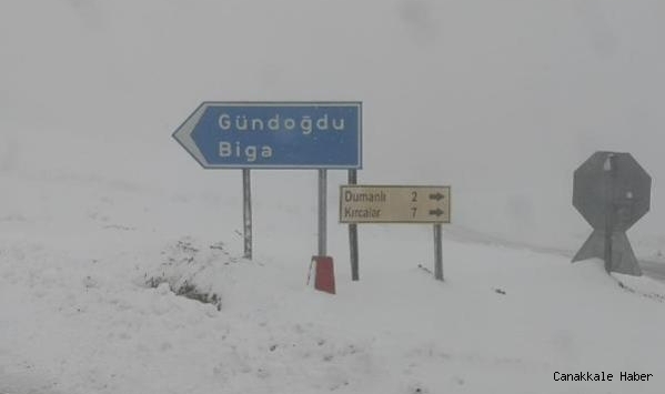 Dumanlı Dağı'na kar yağdı