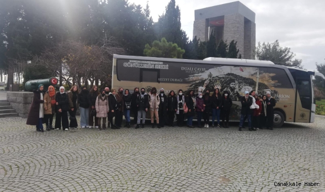 Öğrenciler Tarihi Alan’da