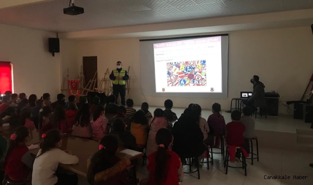 Öğrencilere trafik eğitimi