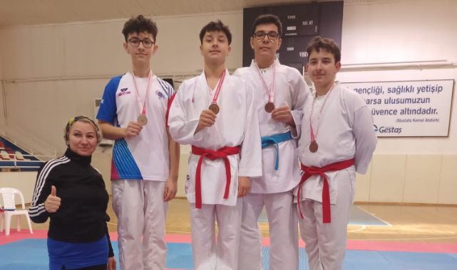 15 madalya kazandılar