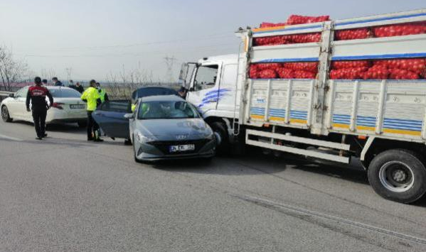 Trafik kazası; 1 ölü, 2 yaralı