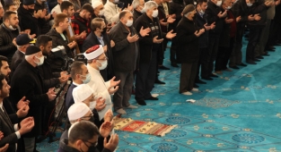 Berat Gecesi’nde Şehitlerimiz anıldı