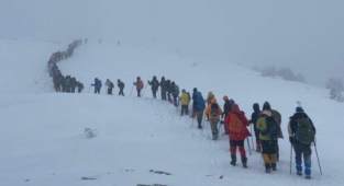 Karataş zirvesinde Şehitlerimiz anıldı