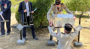 17 Fransız askerinin kemikleri defnedildi